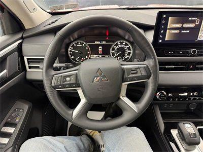 2026 Mitsubishi Outlander ES 1.5T S-AWC