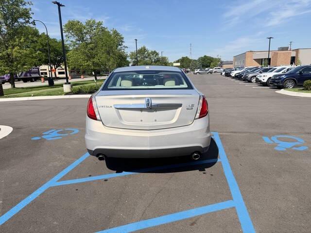 2009 Lincoln MKS Base AWD 4dr Sedan