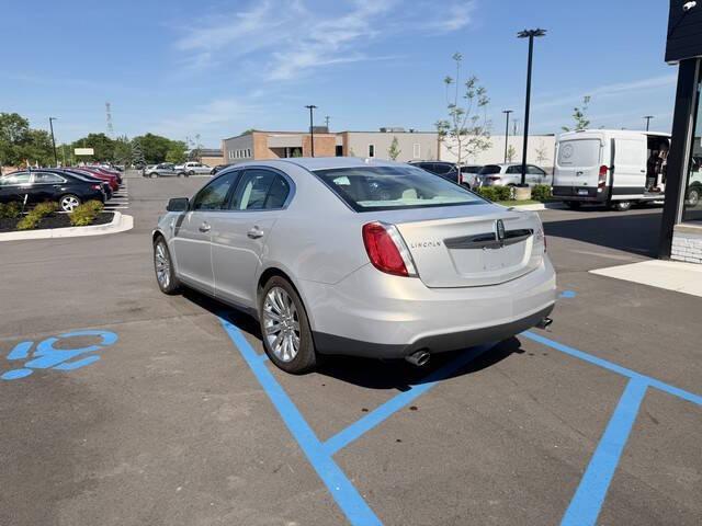 2009 Lincoln MKS Base AWD 4dr Sedan
