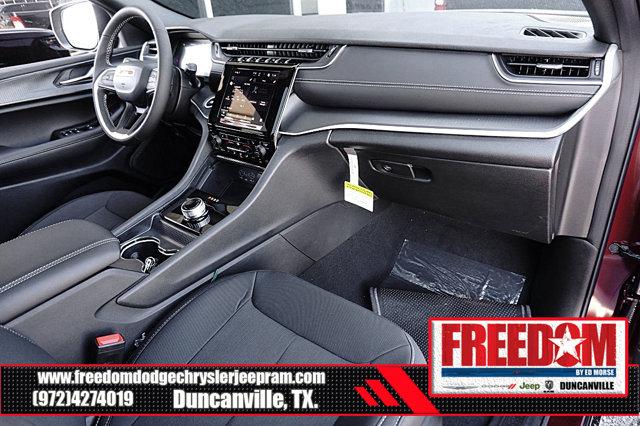 2026 Jeep Grand Cherokee Altitude 4x2