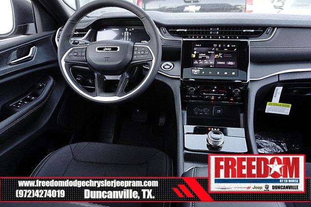2026 Jeep Grand Cherokee Altitude 4x2
