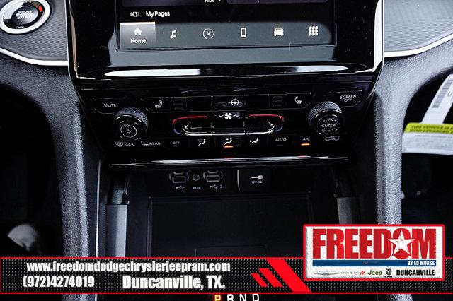 2026 Jeep Grand Cherokee Altitude 4x2
