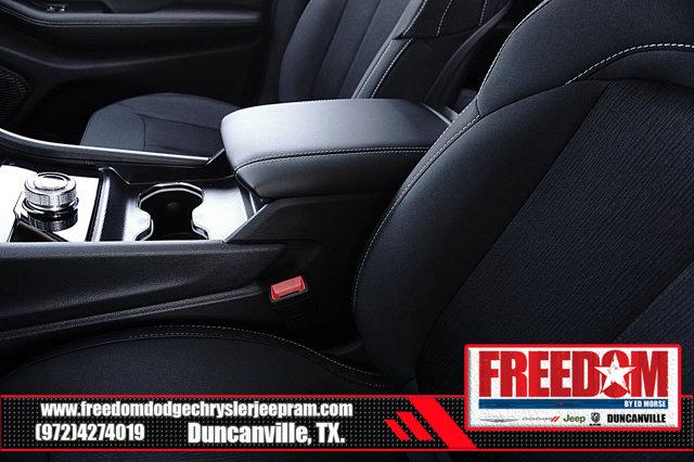 2026 Jeep Grand Cherokee Altitude 4x2