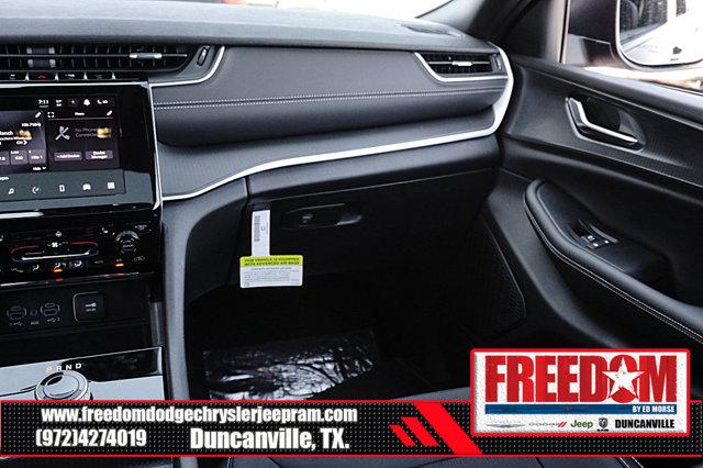 2026 Jeep Grand Cherokee Altitude 4x2