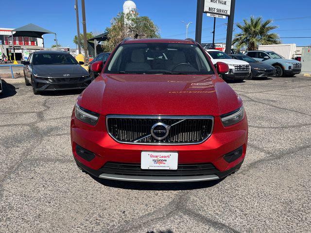 2021 Volvo XC40 T5 Momentum
