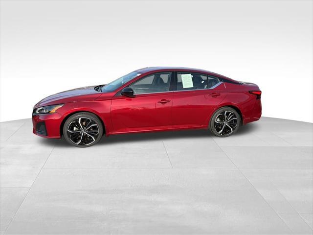 2025 Nissan Altima SR FWD