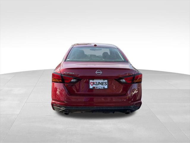 2025 Nissan Altima SR FWD