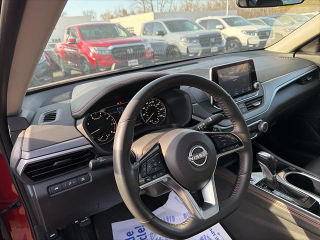 2025 Nissan Altima SR FWD