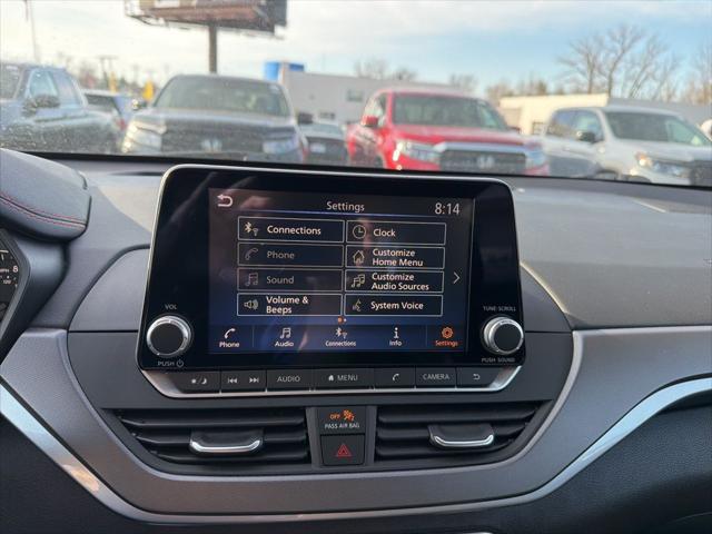 2025 Nissan Altima SR FWD