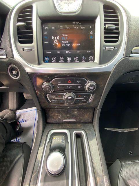 2019 Chrysler 300 Limited