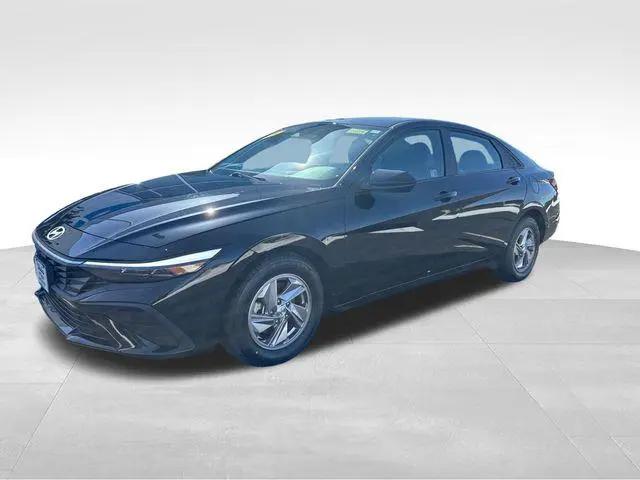 2025 Hyundai Elantra SE for sale in Merrill, WI