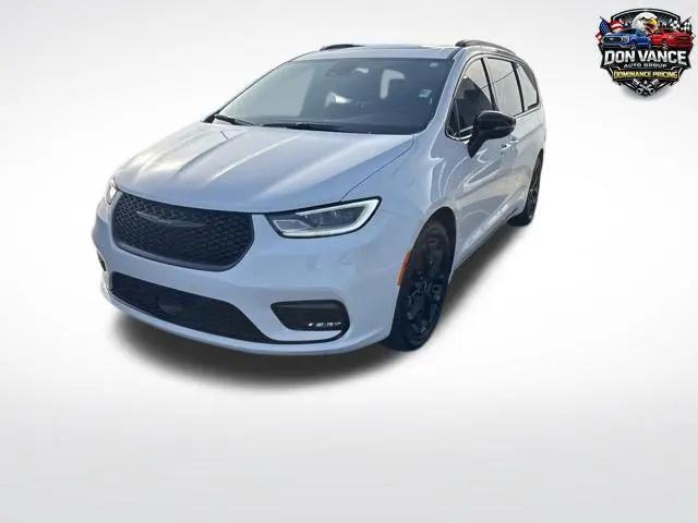2025 Chrysler Pacifica Limited for sale in Marshfield, MO