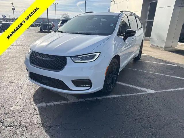 2025 Chrysler Pacifica Limited for sale in Marshfield, MO