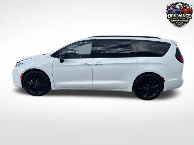 2025 Chrysler Pacifica Limited for sale in Marshfield, MO