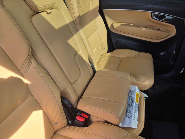 2024 Volvo XC90 Recharge T8 Ultimate Bright Theme 7-Seater