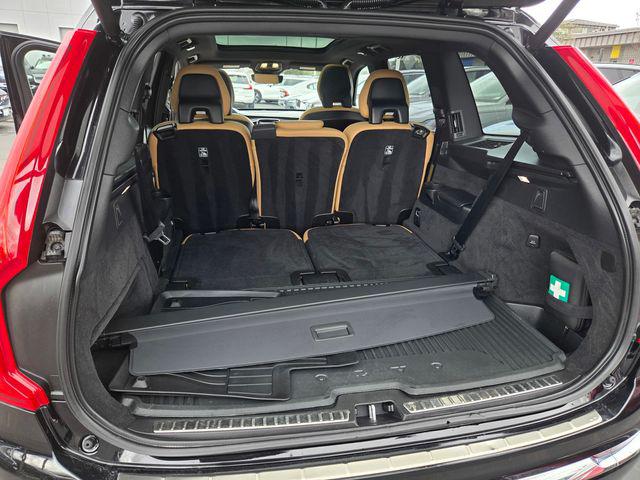 2024 Volvo XC90 Recharge T8 Ultimate Bright Theme 7-Seater