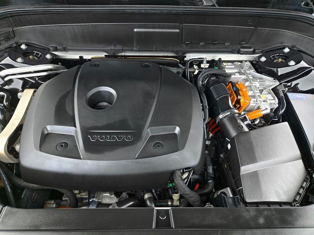 2024 Volvo XC90 Recharge T8 Ultimate Bright Theme 7-Seater