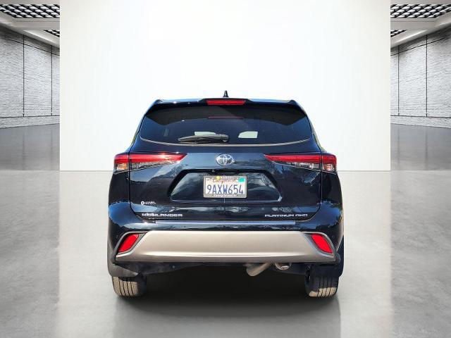 2022 Toyota Highlander Platinum