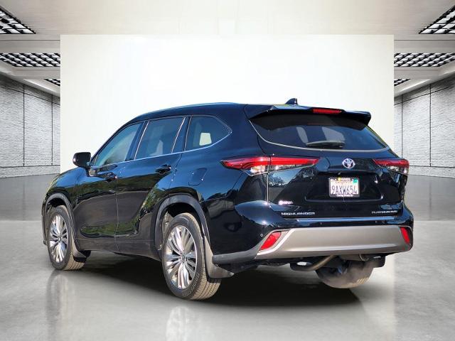 2022 Toyota Highlander Platinum