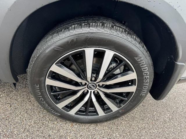 2024 Nissan Pathfinder Platinum 4WD