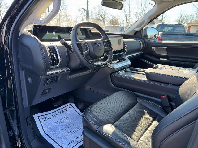 2025 Ford Expedition Platinum MAX