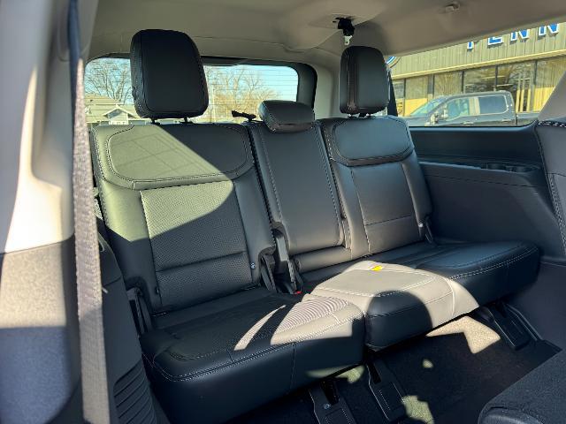 2025 Ford Expedition Platinum MAX