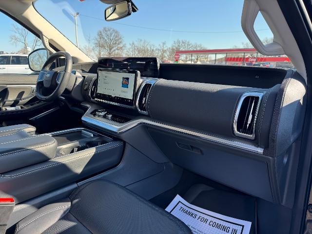 2025 Ford Expedition Platinum MAX