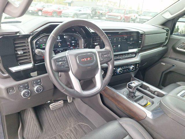 2022 GMC Sierra 1500 4WD Crew Cab Short Box SLT