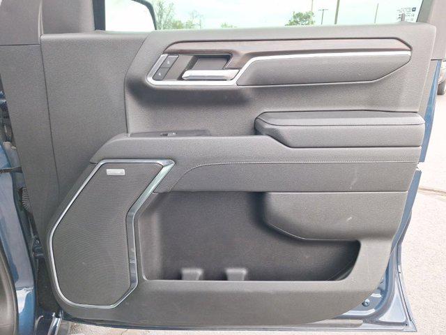2022 GMC Sierra 1500 4WD Crew Cab Short Box SLT