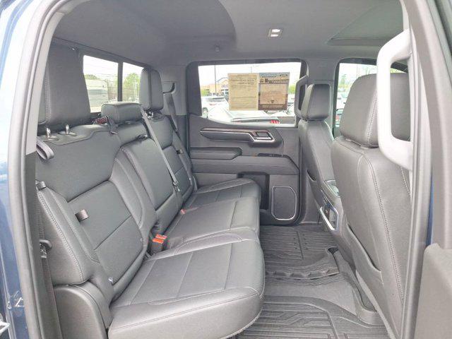2022 GMC Sierra 1500 4WD Crew Cab Short Box SLT
