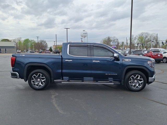 2022 GMC Sierra 1500 4WD Crew Cab Short Box SLT