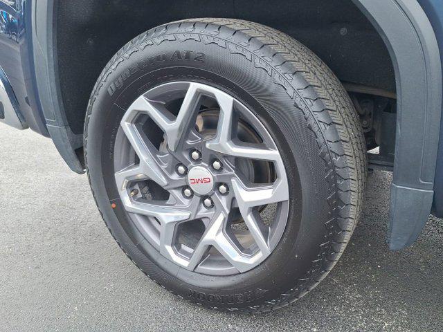 2022 GMC Sierra 1500 4WD Crew Cab Short Box SLT
