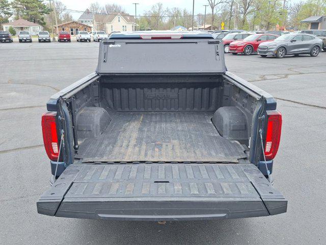 2022 GMC Sierra 1500 4WD Crew Cab Short Box SLT