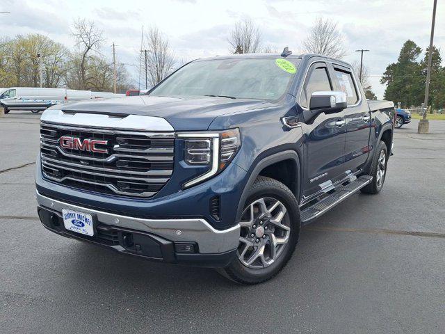2022 GMC Sierra 1500 4WD Crew Cab Short Box SLT