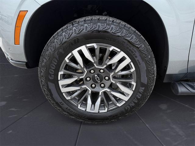 2025 Chevrolet Suburban 4WD Z71