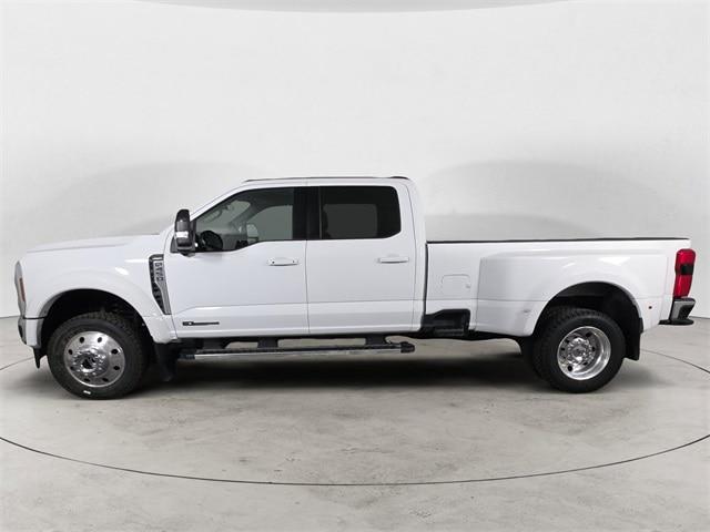 2025 Ford F-450 LARIAT