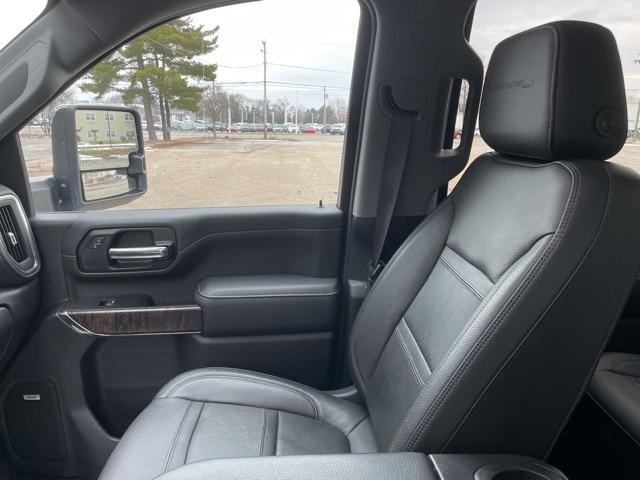 2020 GMC Sierra 2500HD 4WD Crew Cab Standard Bed Denali