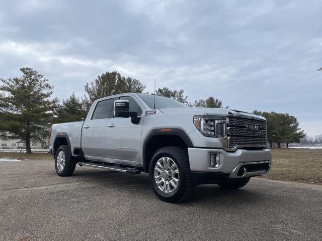 2020 GMC Sierra 2500HD 4WD Crew Cab Standard Bed Denali