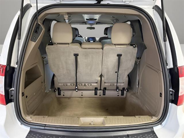 2016 Chrysler Town & Country Touring