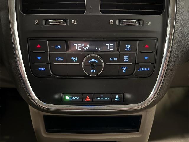 2016 Chrysler Town & Country Touring