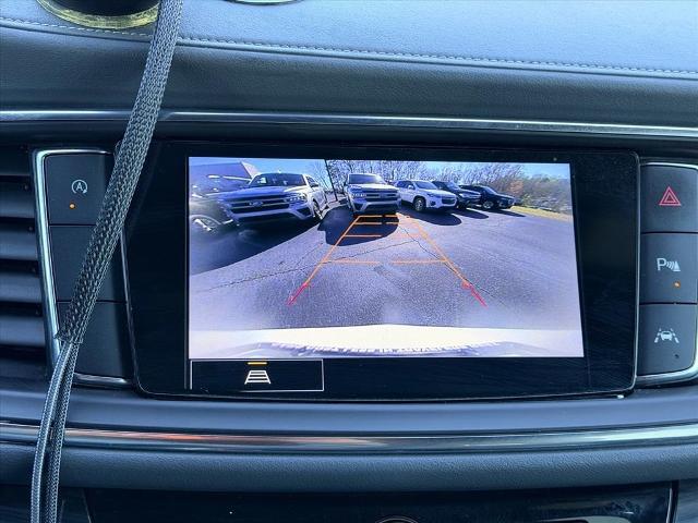 2023 Buick Enclave Essence FWD