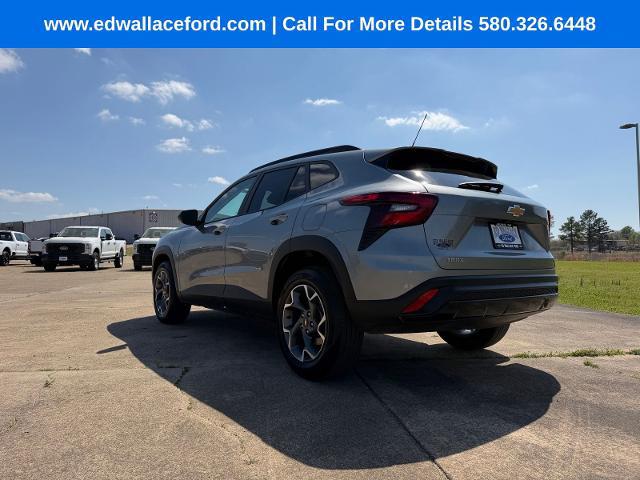 2025 Chevrolet Trax FWD LT