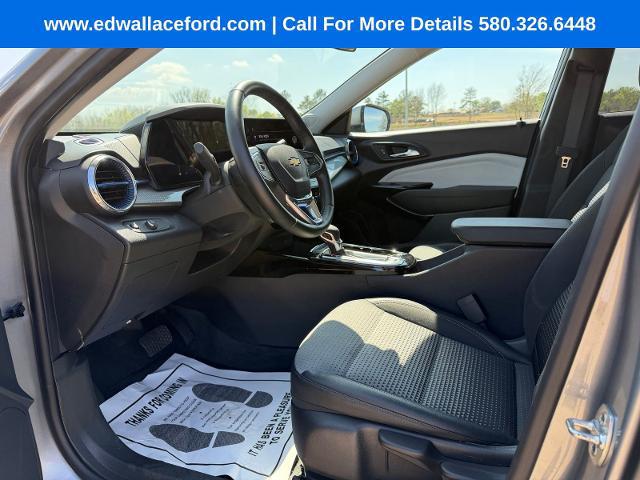 2025 Chevrolet Trax FWD LT