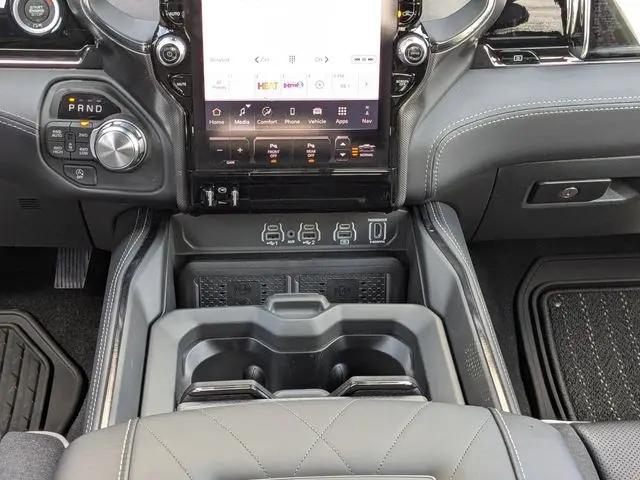 2026 Ram 1500 Limited Crew Cab 4x4 5'7" Box