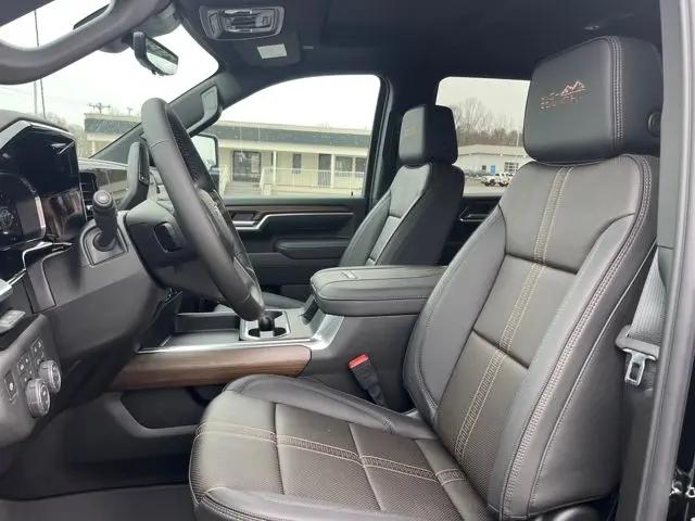 2026 Chevrolet Silverado 2500HD Crew Cab, Standard Bed, High Country, 4WD