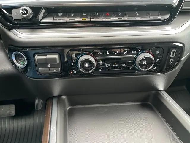 2026 Chevrolet Silverado 2500HD Crew Cab, Standard Bed, High Country, 4WD