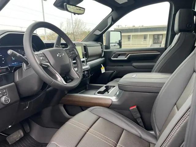2026 Chevrolet Silverado 2500HD Crew Cab, Standard Bed, High Country, 4WD