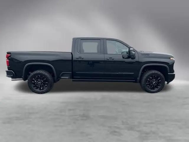 2026 Chevrolet Silverado 2500HD Crew Cab, Standard Bed, High Country, 4WD