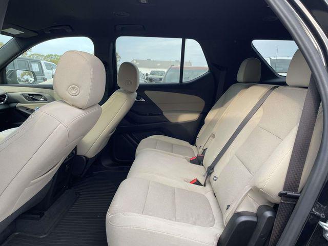 2023 Chevrolet Traverse FWD LS