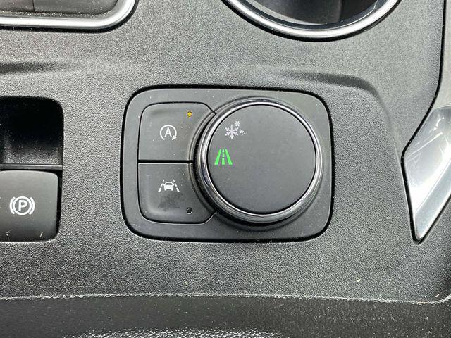 2023 Chevrolet Traverse FWD LS